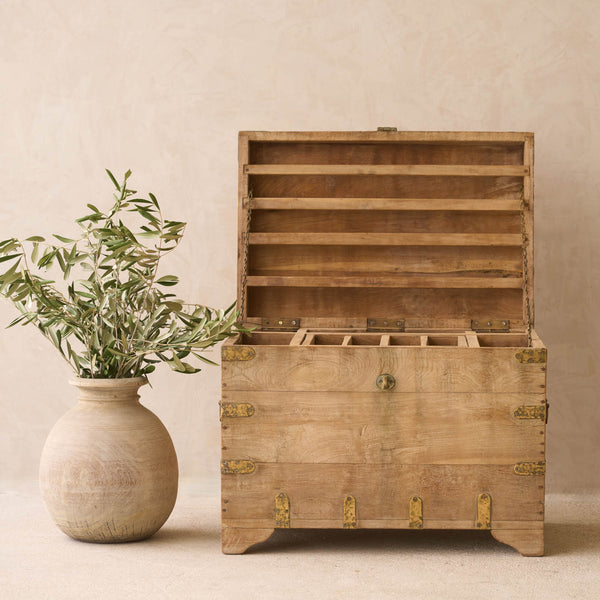 Vintage Chest | Natural