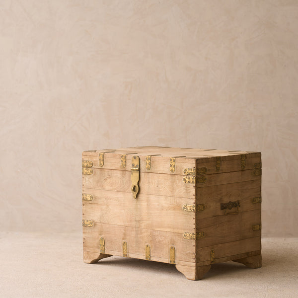 Vintage Chest | Natural