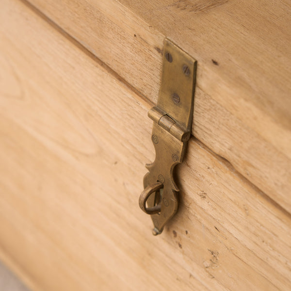 Vintage Chest | Natural