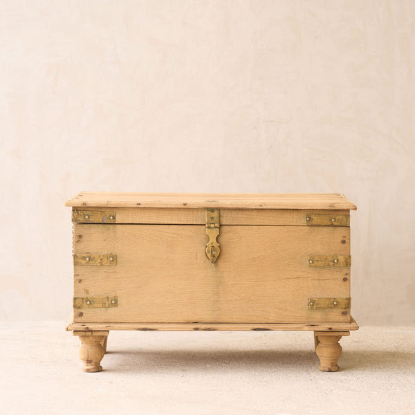 Vintage Chest | Natural