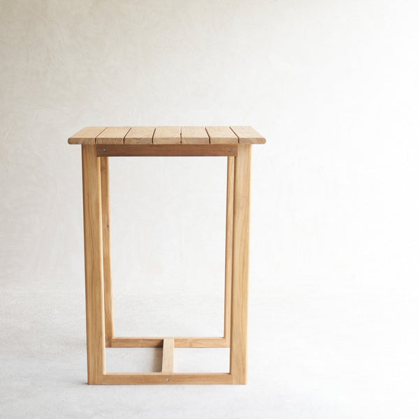 Outdoor Bar Table (85 x 106cm)