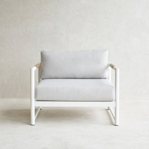Breeze LX Outdoor Armchair | White (88cm)