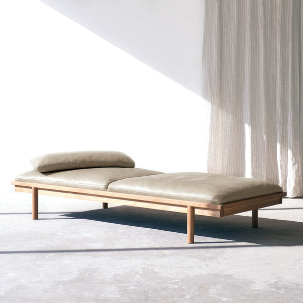Pensive Daybed | Bespoke Leather (180cm)
