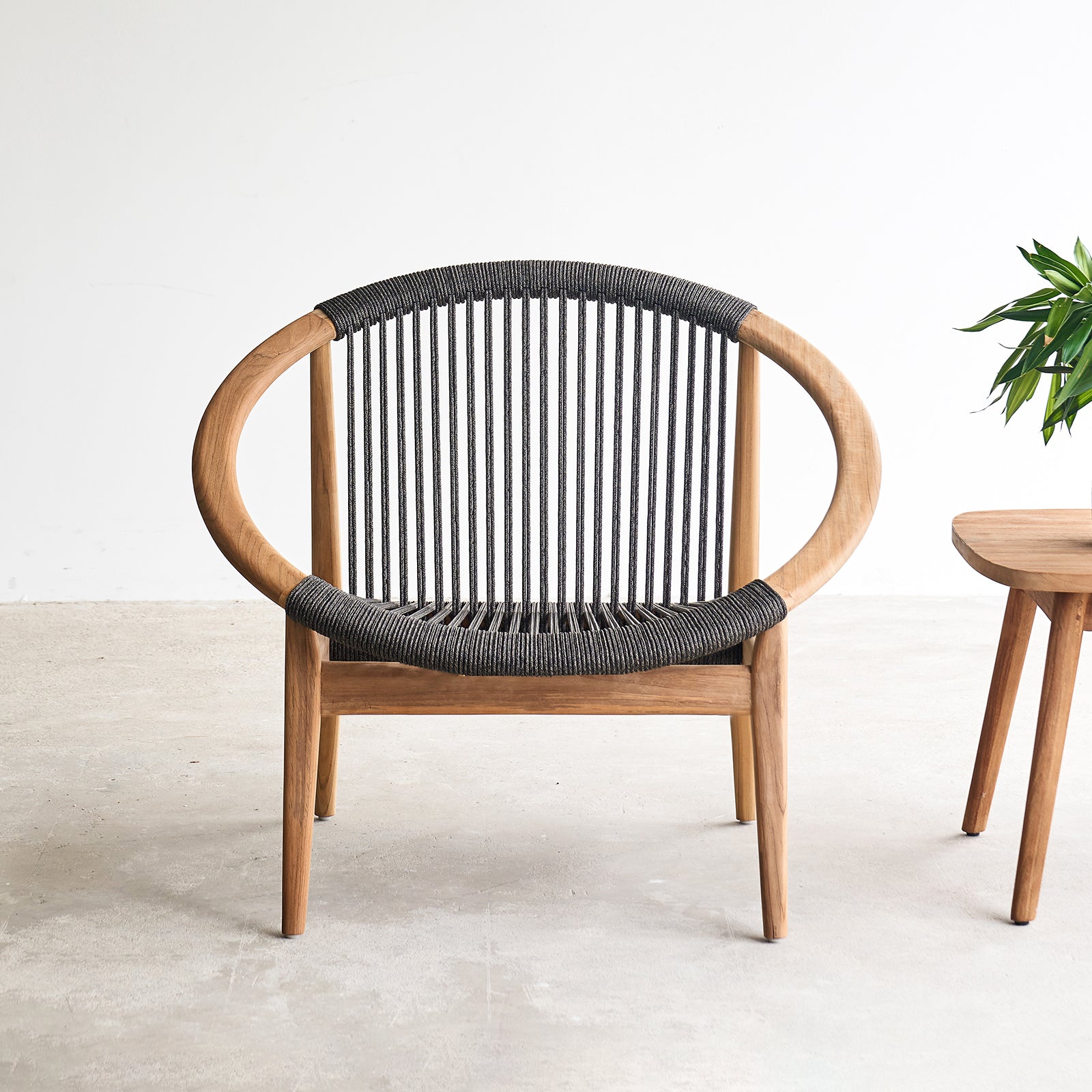 Frida Outdoor Lounge Chair | Natural – Originals Furniture