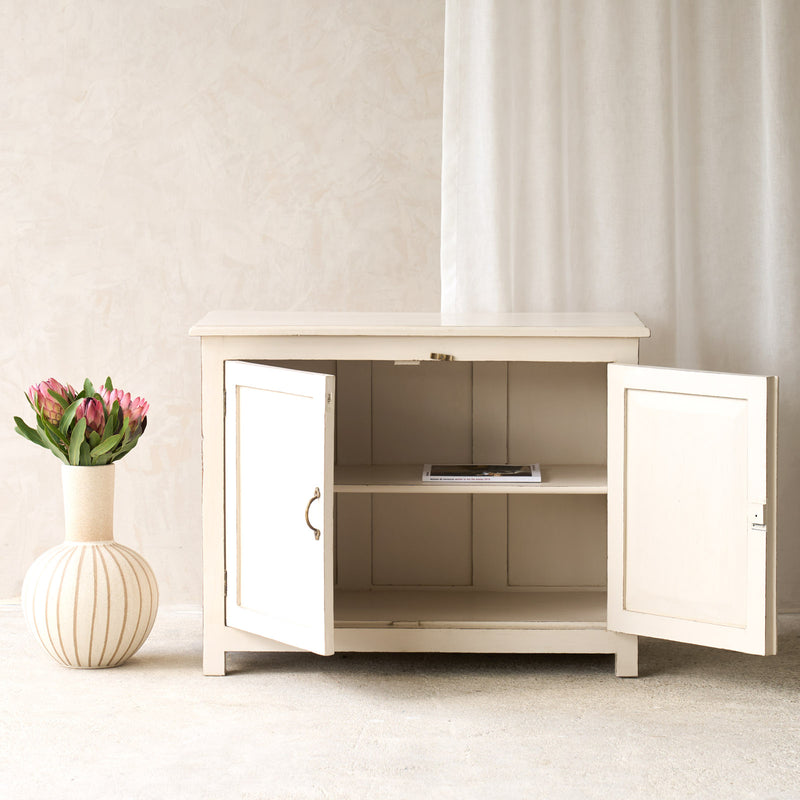 Vintage Sideboard | Ricotta