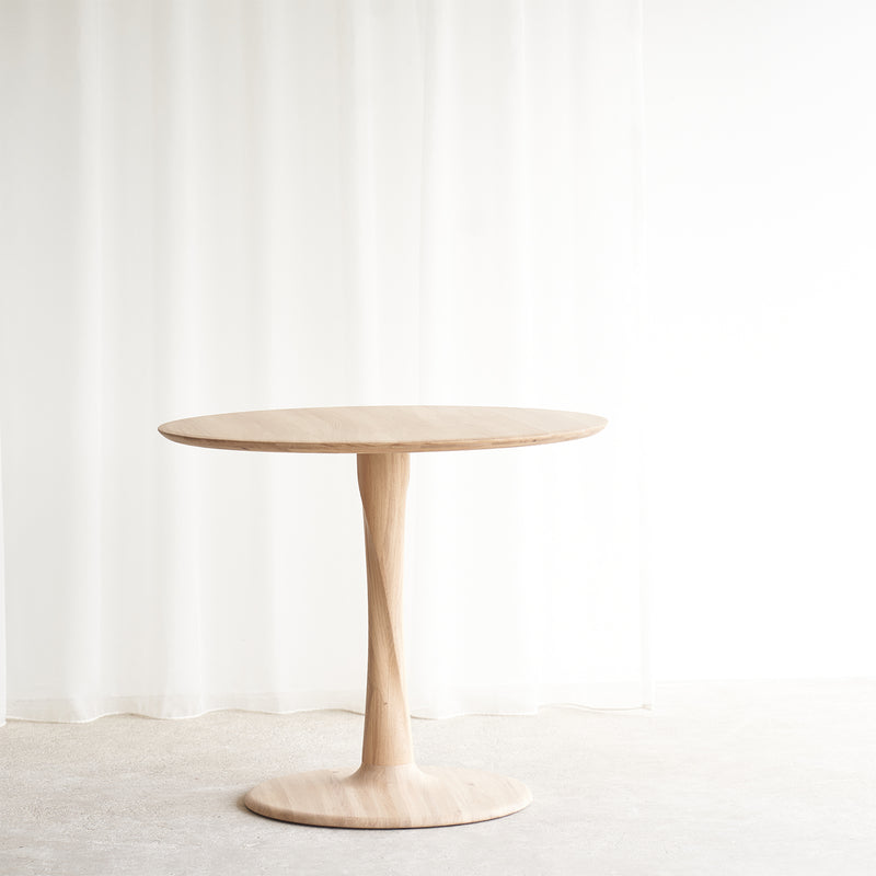 Torsion Round Dining Table | Oak (90cm)