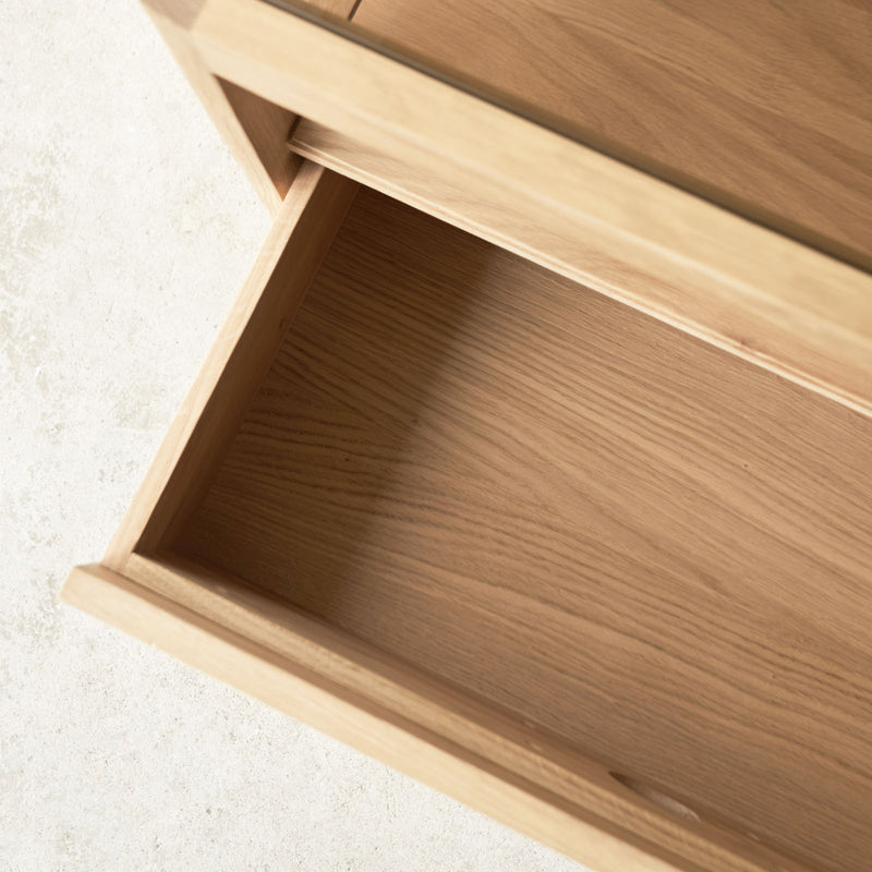 Spindle Dresser | Oak (150cm)