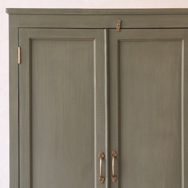 Vintage Medium Cabinet | Thyme