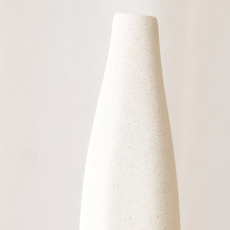 Merzo Vase | Ecru