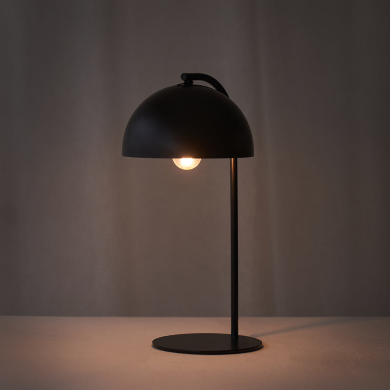 Mette Table Lamp | Black