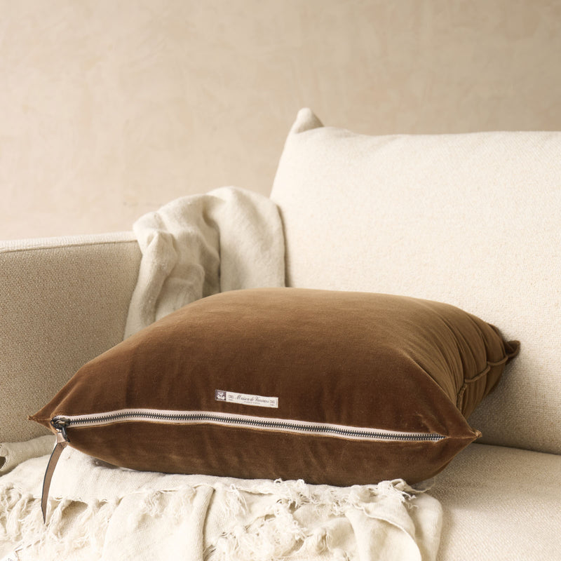 Palazzo Velvet Cushion | Havane (50 x 50cm)