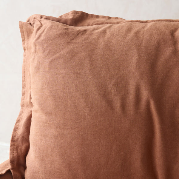 Cocola Swivel Lounge Chair | Caramel