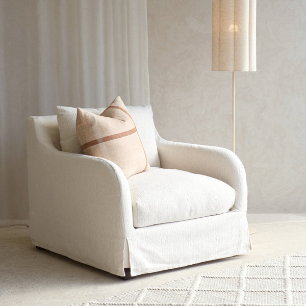 Corte Fabric Armchair | Alpaca