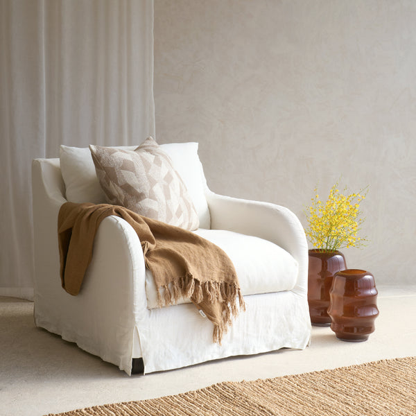 Corte Fabric Armchair | Off White