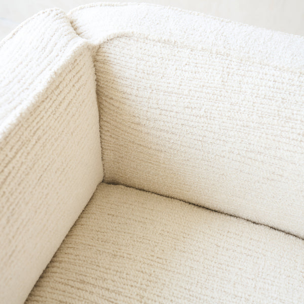 Fudge Armchair | Porcelain (93cm)