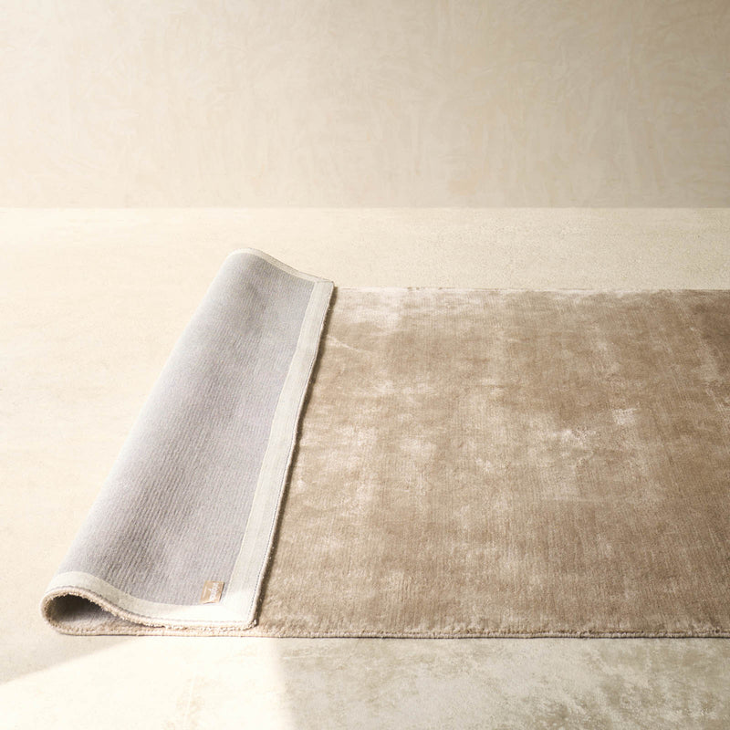 Oasis Lux Handknotted Rug | Linen