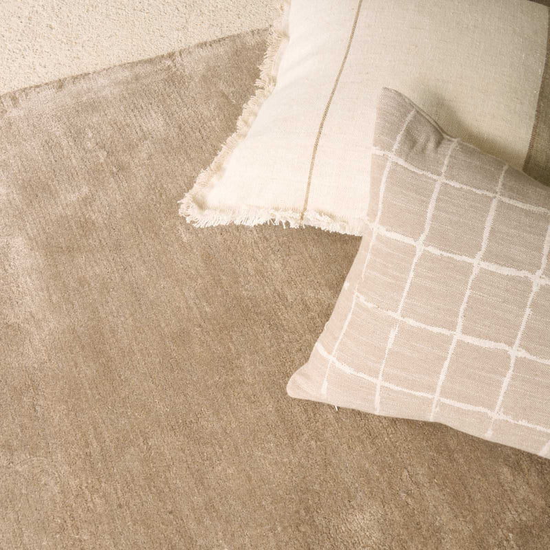 Oasis Lux Handknotted Rug | Linen