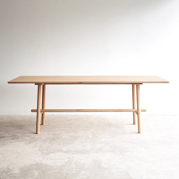 Profile Dining Table | Oak