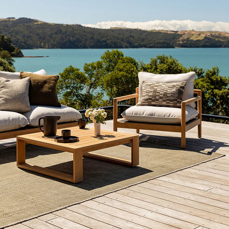 Lonsdale Outdoor Floor Rug | Olive