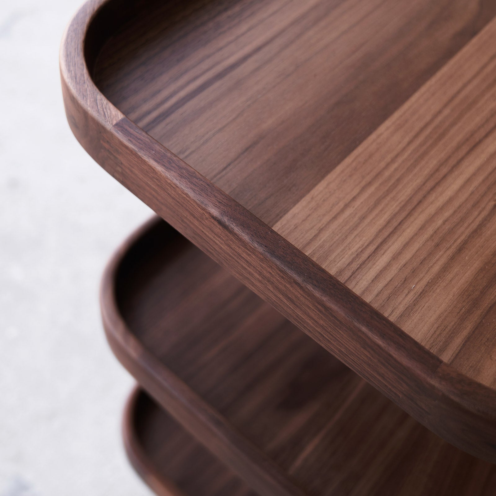 Humla Low Rack | Walnut – Originals Furniture