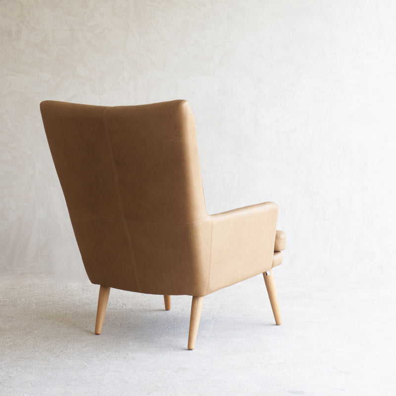 Pelagonia Leather Armchair | Canyon