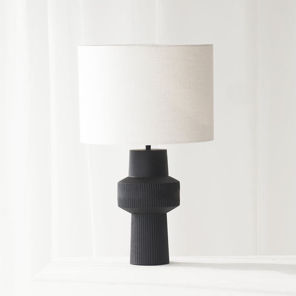 Briska Table Lamp | Black