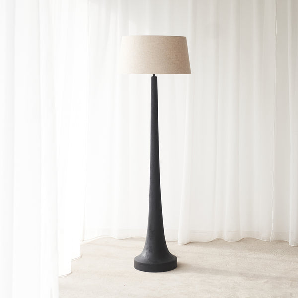 Jovany Floor Lamp | Black