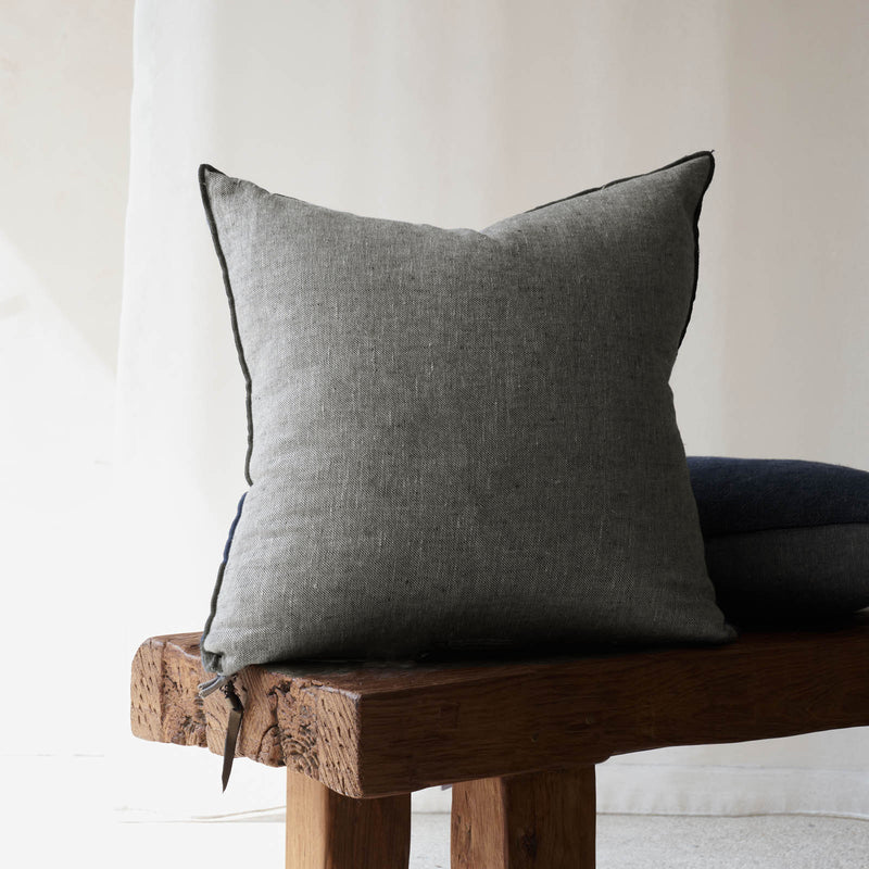 Cushion Linen Vice Versa | Kaki (50 x 50cm)