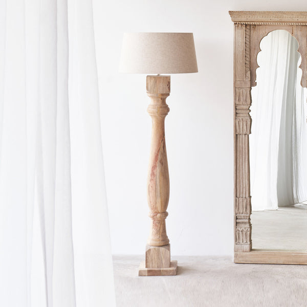 Robbia Floor Lamp | Natural