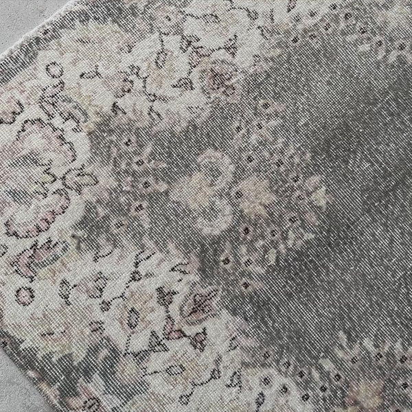 Persian Rug | W246 x L349 cm