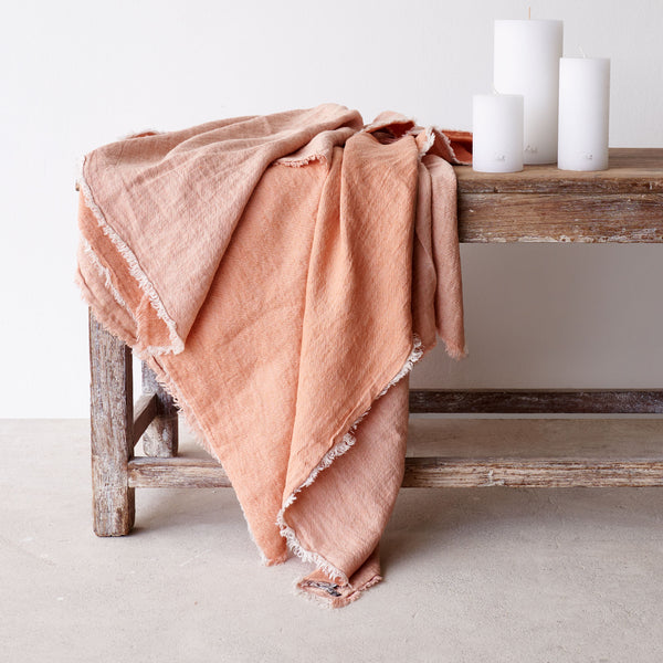 Throw VV Linen - Melon Pink - Originals Furniture