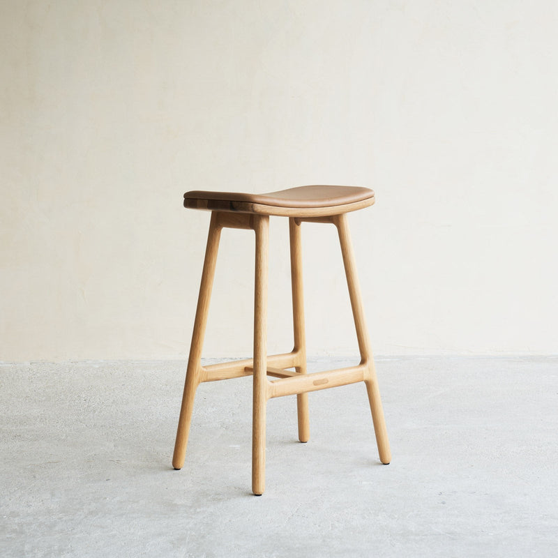 Odd Leather Counter Stool | Oak Frame - Pecan